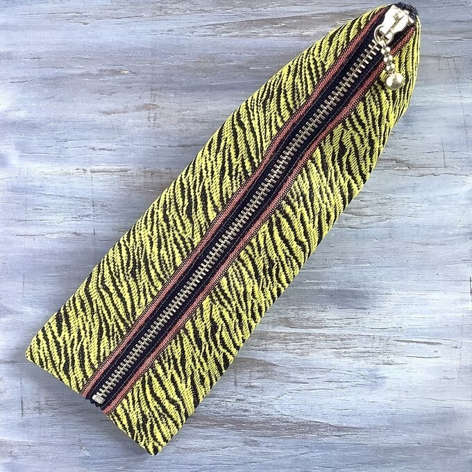 【虎柄】畳縁 テトラ型 ペンケース 虎 寅 タイガー クール