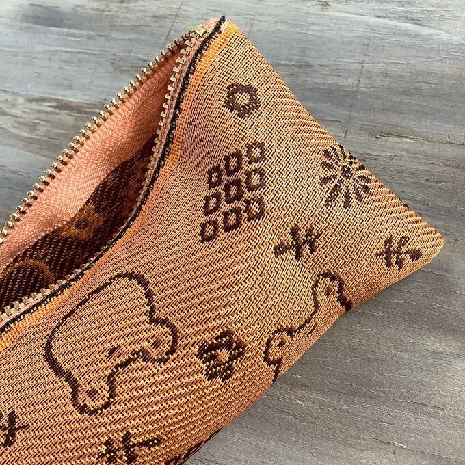 【カエルとトリさん】畳縁 テトラ型 ペンケース オレンジ 夕焼け色 蛙 鳥 オカメインコ