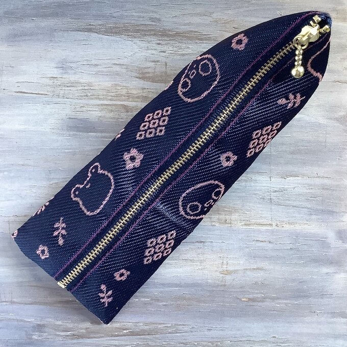 【カエルとトリさん】畳縁 テトラ型 ペンケース 紺 ピンク 蛙 鳥 オカメインコ