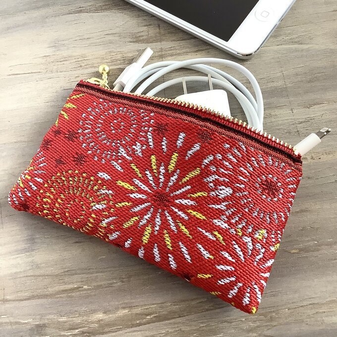 【花火】畳縁 ぺたんこ ミニポーチ 小銭入れ カードケース 赤 夏 お祭り