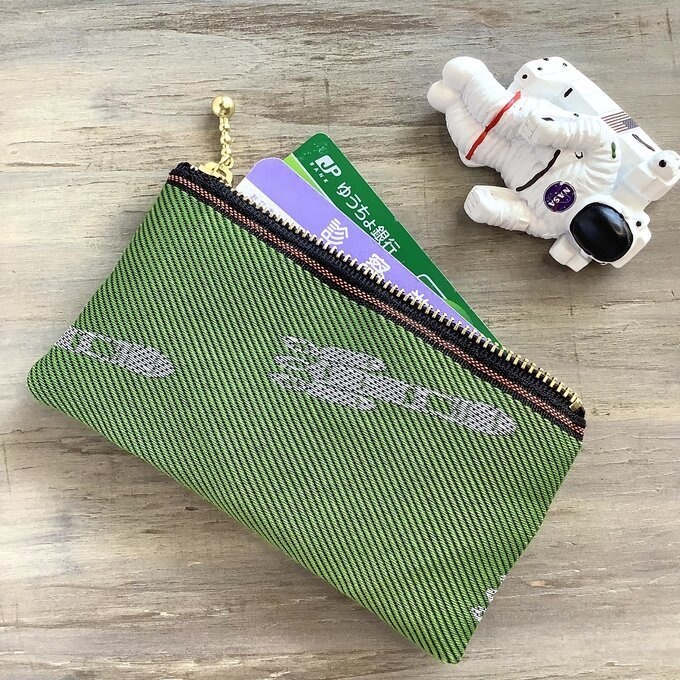 【ロケット】畳縁 ぺたんこ ミニポーチ カードケース 小銭入れ 宇宙 草原 緑 白