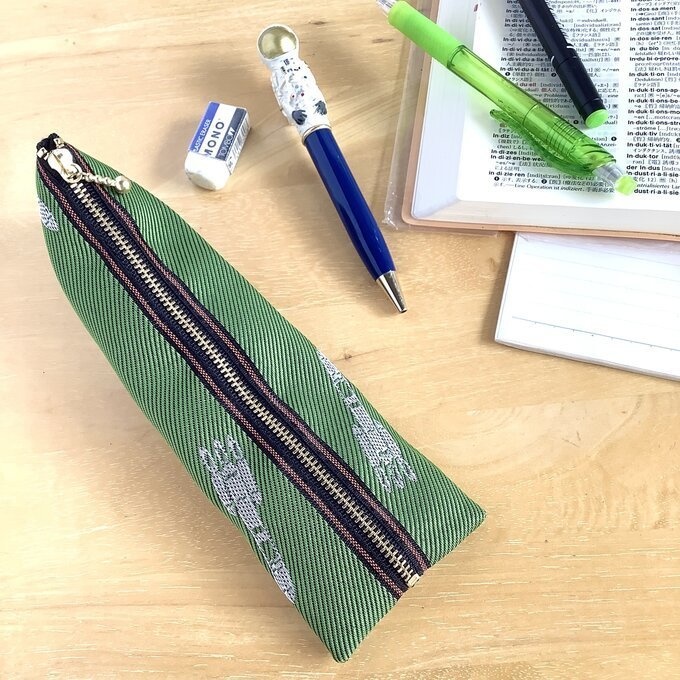 【ロケット】畳縁 ぺたんこ ミニポーチ カードケース 小銭入れ 宇宙 草原 緑 白