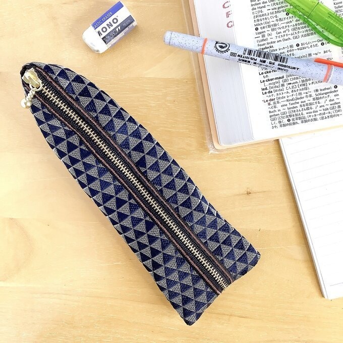 【鱗模様】畳縁 ぺたんこ ミニポーチ カードケース 小銭入れ 藍 銀 幾何学模様 三角 クール