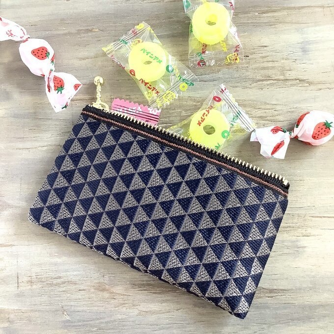 【鱗模様】畳縁 ぺたんこ ミニポーチ カードケース 小銭入れ 藍 銀 幾何学模様 三角 クール