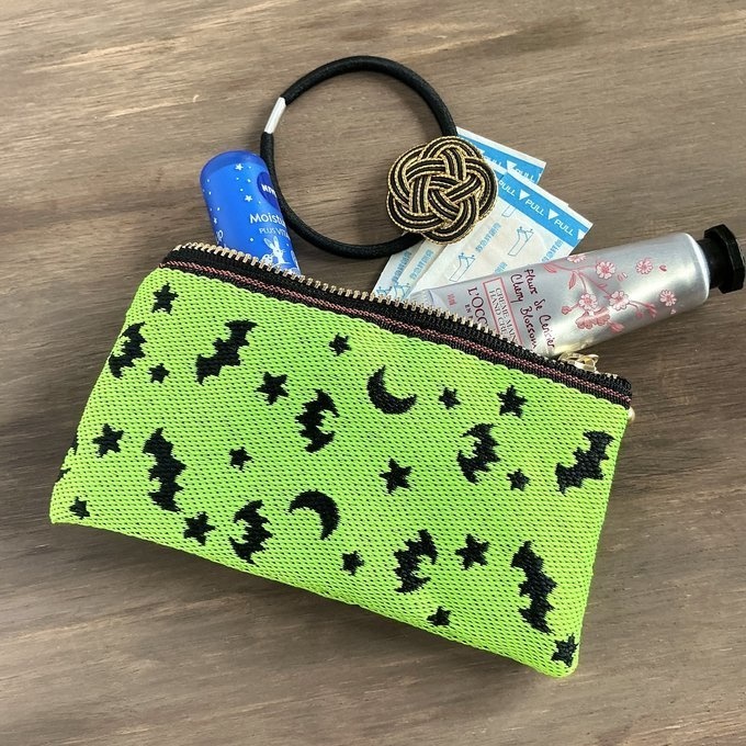 【こうもり】畳縁 テトラ型 ペンケース ネオンカラー 黒 蝙蝠 ハロウィン ゴスロリ