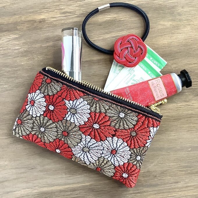 【菊花】畳縁 テトラ型 ペンケース 和風 赤 金 白 デイジー