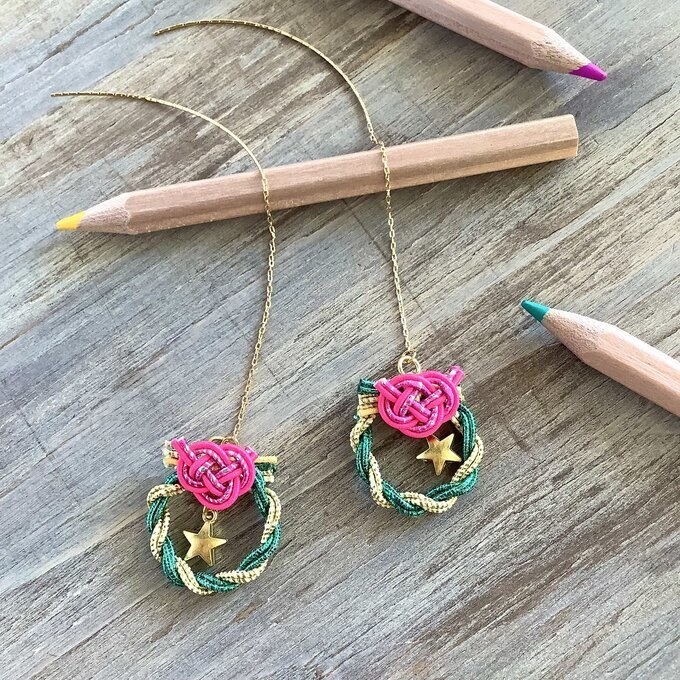 水引【ミニリース】ピアス　大人可愛い　星　クリスマス　キラキラ