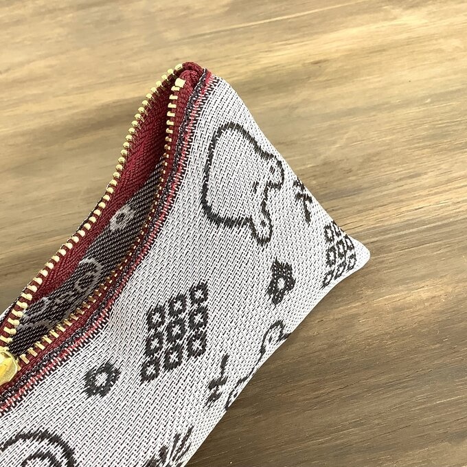 【カエルとトリさん】畳縁 テトラ型 ペンケース 灰桜色 蛙 鳥 オカメインコピンク