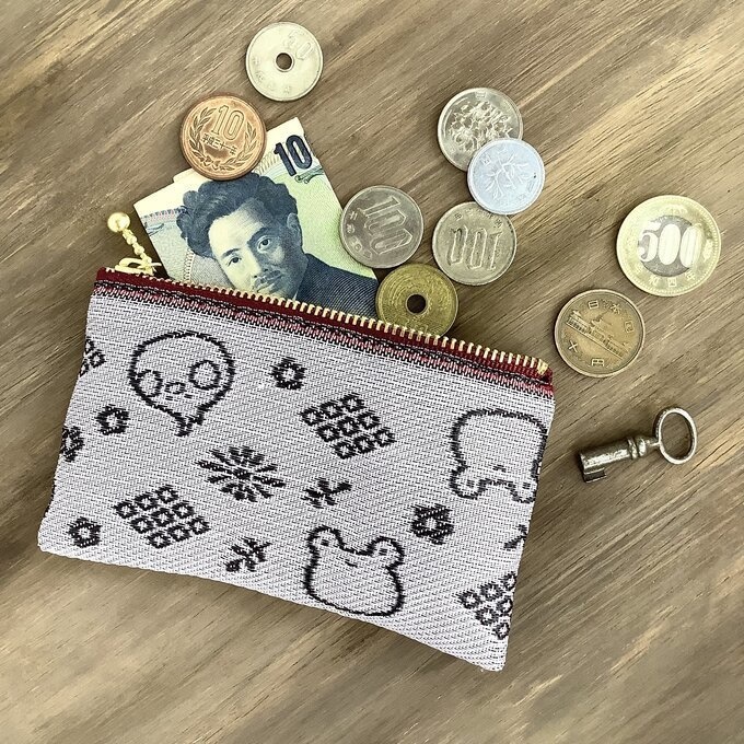 【カエルとトリさん】畳縁 ぺたんこ ミニポーチ 小銭入れ カードケース 灰桜色 ピンク 蛙 鳥 オカメインコ