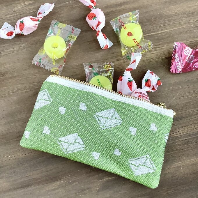 【ラブレター】畳縁 ぺたんこ ミニポーチ 小銭入れ カードケース メロン色 グリーン 手紙 ハート