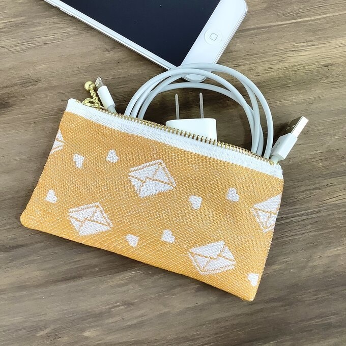 【ラブレター】畳縁 ぺたんこ ミニポーチ 小銭入れ カードケース あんず色 手紙 ハート アプリコット