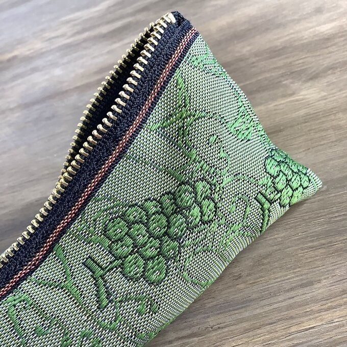 【マスカット】畳縁 テトラ型 ペンケース ぶどう グリーン ワイン