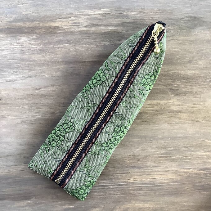 【マスカット】畳縁 テトラ型 ペンケース ぶどう グリーン ワイン