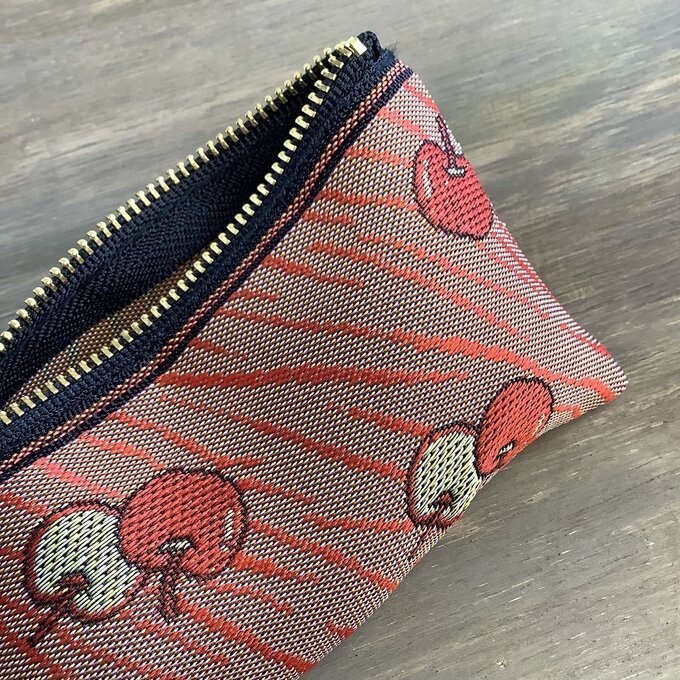 【りんご】畳縁 テトラ型 ペンケース リンゴ 安曇野 信州 赤