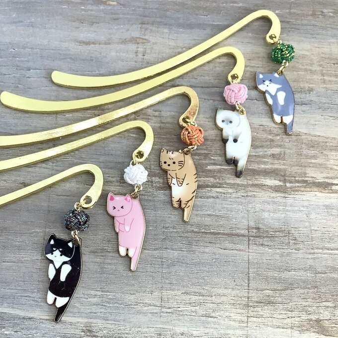 御朱印帳 しおり 水引【つままれにゃんこ】ブックマーカー ピンク 桃色