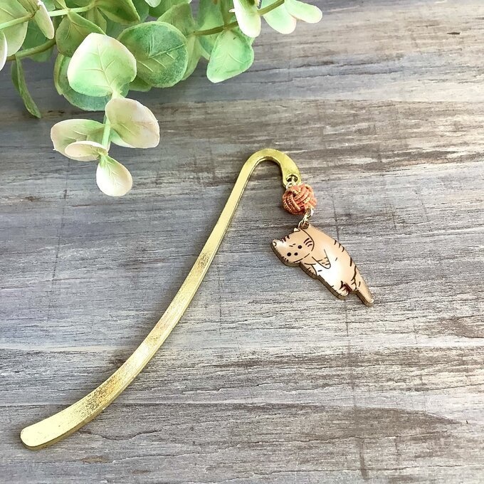 御朱印帳 しおり 水引【つままれにゃんこ】ブックマーカー トラ キジ 茶色