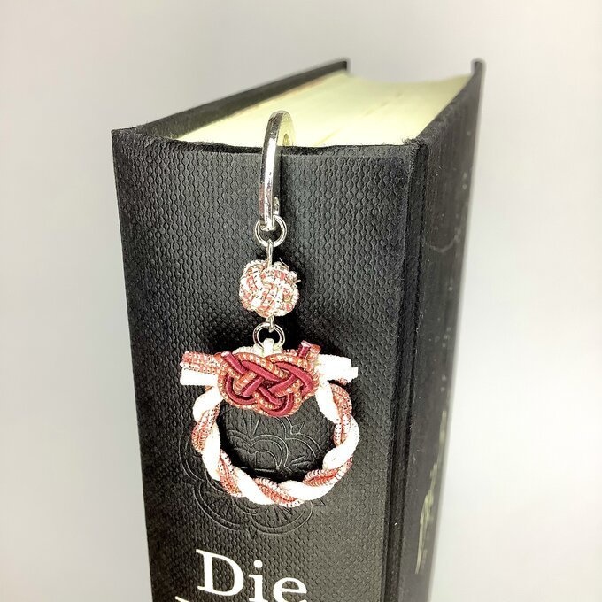 御朱印帳 しおり 水引【ミニリース】ブックマーカー 和風 手帳 キラキラ赤 白