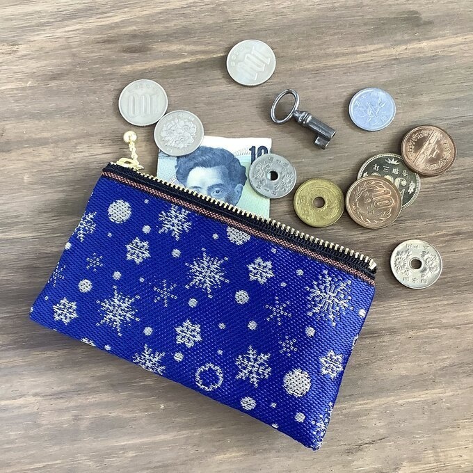 【六華】畳縁 ぺたんこ ミニポーチ カードケース 小銭入れ 青 白 雪の結晶 クリスマス
