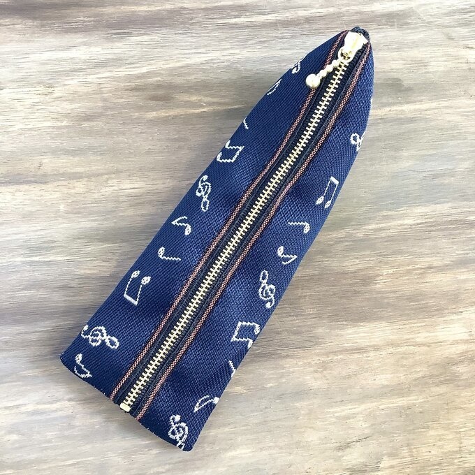 【音符】畳縁 テトラ型 ペンケース 藍色 白 音楽 楽譜