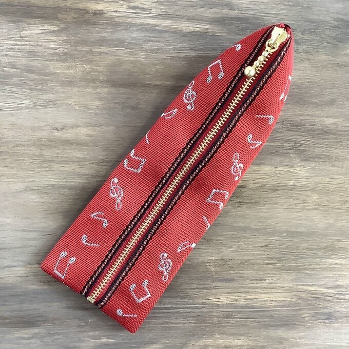 【音符】畳縁 テトラ型 ペンケース 赤 白 音楽 楽譜