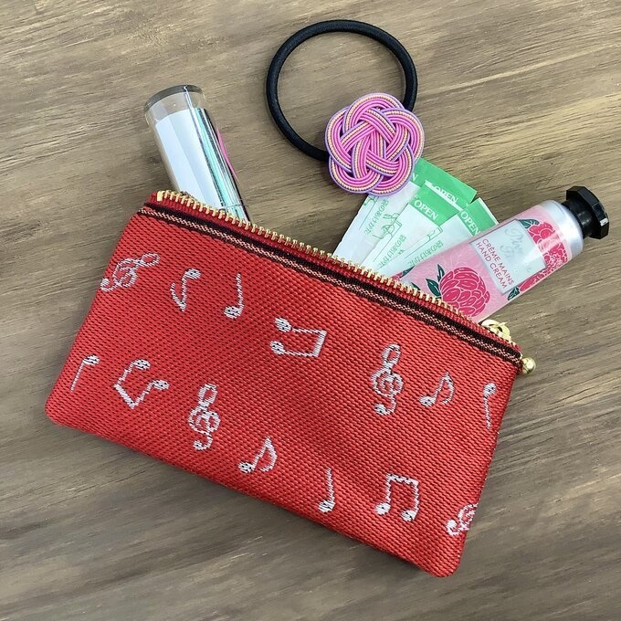 【音符】畳縁 テトラ型 ペンケース 赤 白 音楽 楽譜