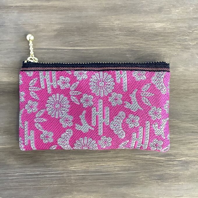 【おめでたうさぎ】畳縁 ぺたんこ ミニポーチ カードケース 小銭入れ つつじ色 ぼたん色 ピンク シルバー 縁起物 兎