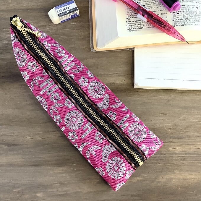 【おめでたうさぎ】畳縁 ぺたんこ ミニポーチ カードケース 小銭入れ つつじ色 ぼたん色 ピンク シルバー 縁起物 兎