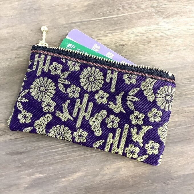 【おめでたうさぎ】畳縁 ぺたんこ ミニポーチ カードケース 小銭入れ 和紫 金 縁起物 兎