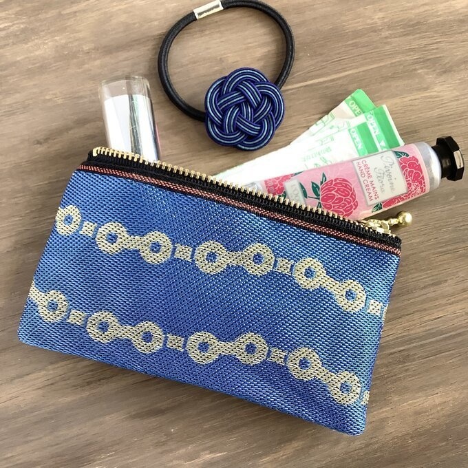 【鎖柄】畳縁 ぺたんこ ミニポーチ カードケース 小銭入れ チェーン 鎖 青 絆 繋がり