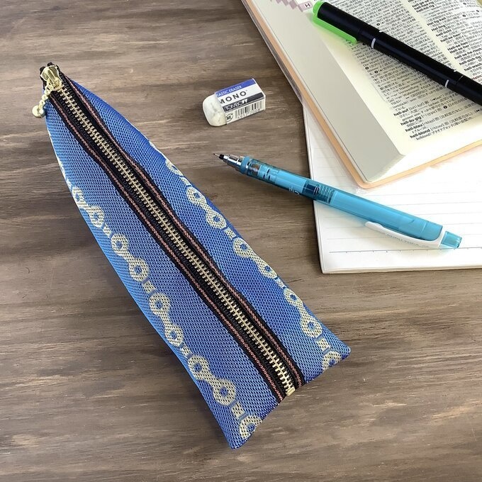 【鎖柄】畳縁 ぺたんこ ミニポーチ カードケース 小銭入れ チェーン 鎖 青 絆 繋がり