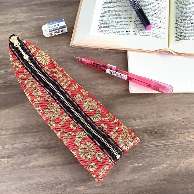 【おめでたうさぎ】畳縁 ぺたんこ ミニポーチ カードケース 小銭入れ 赤 金