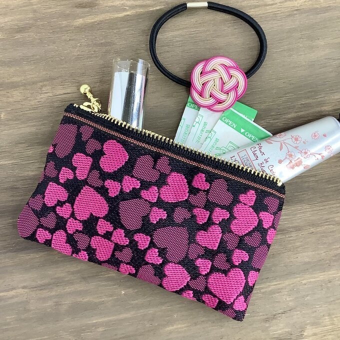 【ブラック&ベリー ハート柄】畳縁 ぺたんこ ミニポーチ 小銭入れ カードケース 黒 ピンク ラブリー