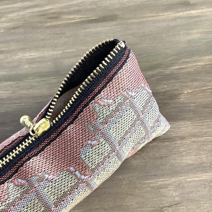 【板チョコ いちご】畳縁 テトラ型 ペンケース ピンク バレンタイン