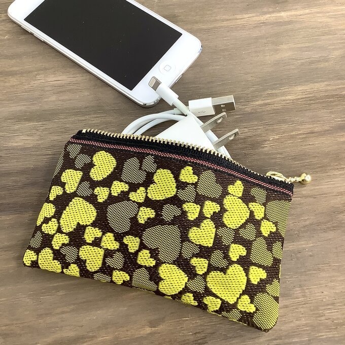 【チョコバナナ ハート柄】畳縁 テトラ型 ペンケース 黄色 こげ茶 バレンタイン