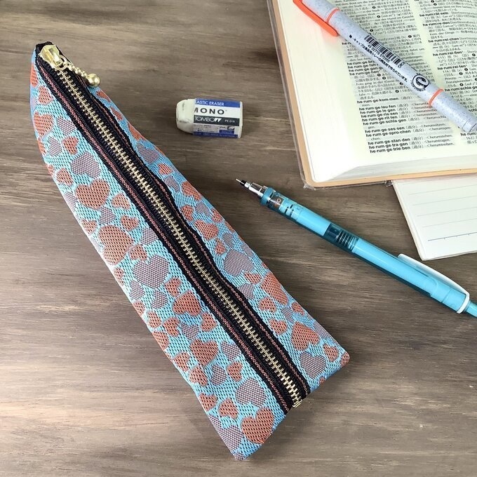 【アプリコット&ブルー ハート柄】畳縁 ぺたんこ ミニポーチ 小銭入れ カードケース 水色 オレンジ バレンタイン