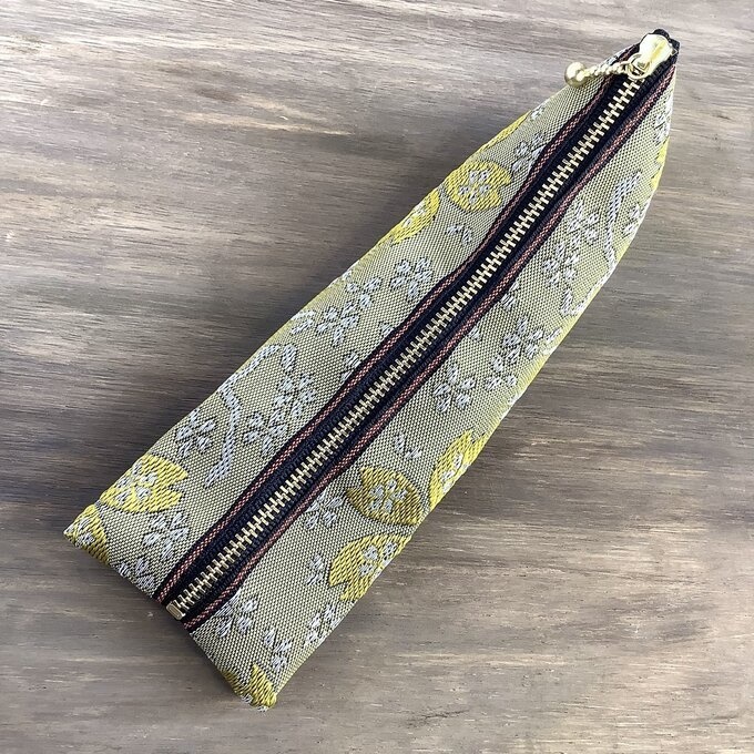 【金桜】畳縁 テトラ型 ペンケース 和風 黄 桜