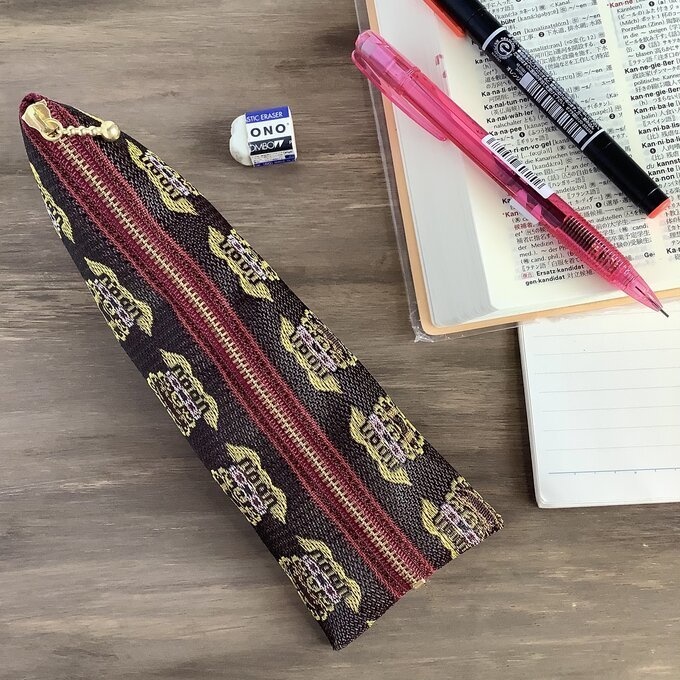 【シーサー】畳縁 ぺたんこ ミニポーチ カードケース 小銭入れ 獅子 沖縄