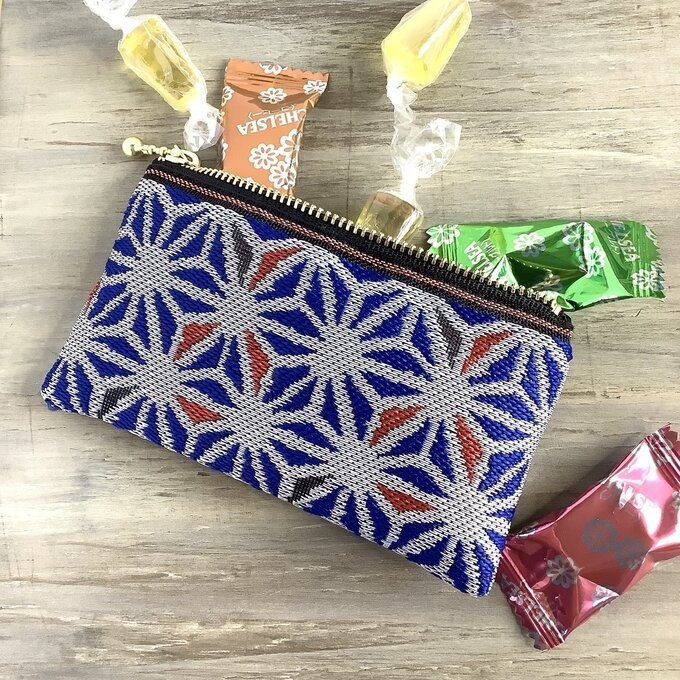 【麻の葉】畳縁 ぺたんこ ミニポーチ 小銭入れ カードケース ステンドグラス風 青 赤 和風