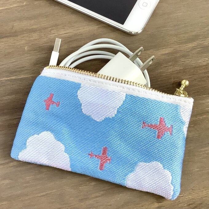 【飛行機と雲】畳縁 ぺたんこ ミニポーチ 小銭入れ カードケース 空 雲 そらいろ