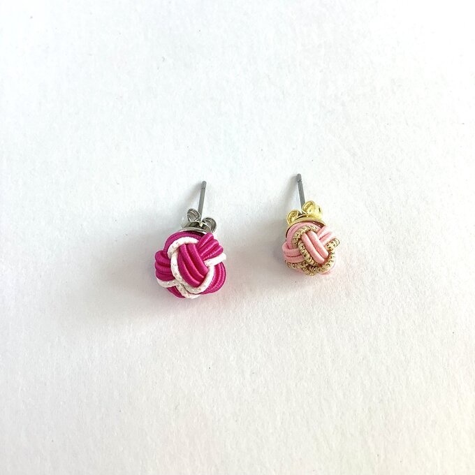 【桃のつぼみ】水引 ピアス バイカラー ピンク ゴールド 大人可愛い