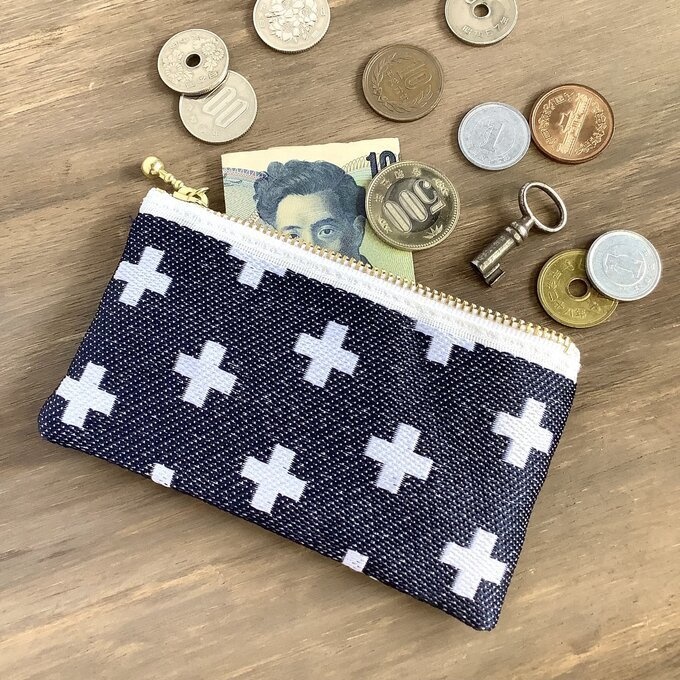 【クロス柄】畳縁 ぺたんこ ミニポーチ 小銭入れ カードケース 黒 北欧 プラス柄