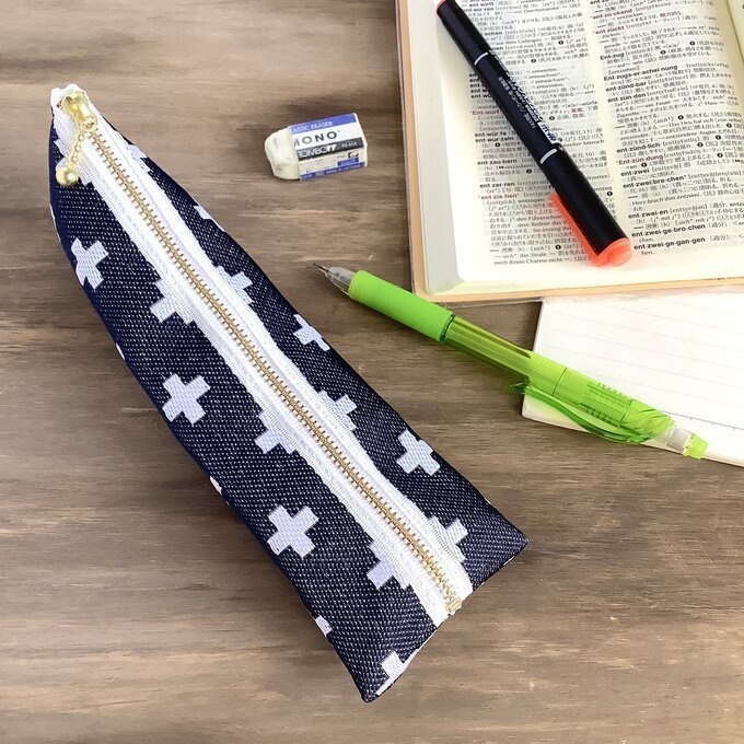 【クロス柄】畳縁 ぺたんこ ミニポーチ 小銭入れ カードケース 黒 北欧 プラス柄