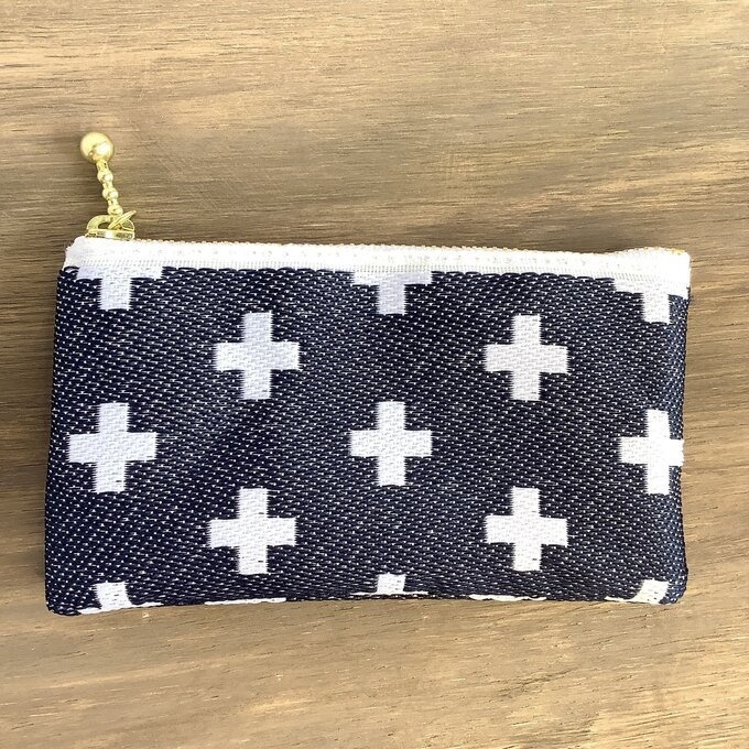 【クロス柄】畳縁 ぺたんこ ミニポーチ 小銭入れ カードケース 黒 北欧 プラス柄