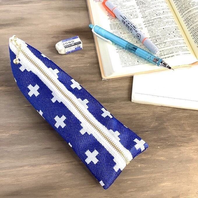 【クロス柄】畳縁 ぺたんこ ミニポーチ 小銭入れ カードケース 青 北欧 プラス柄