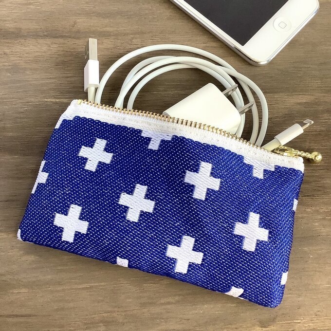 【クロス柄】畳縁 ぺたんこ ミニポーチ 小銭入れ カードケース 青 北欧 プラス柄
