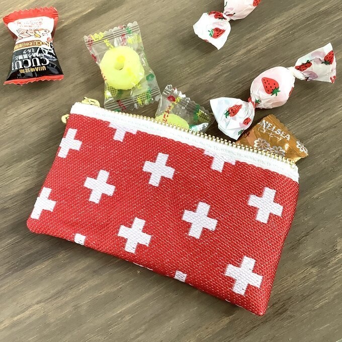 【クロス柄】畳縁 ぺたんこ ミニポーチ 小銭入れ カードケース 赤 北欧 プラス柄