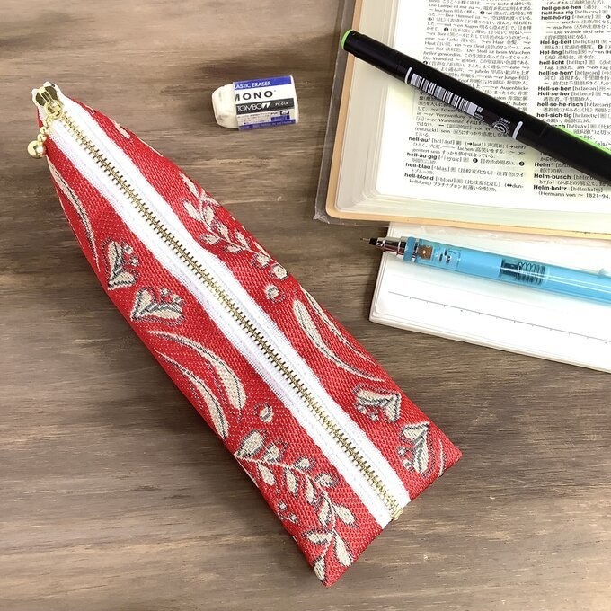 【フレンチリーフ】畳縁 ぺたんこ ミニポーチ 小銭入れ カードケース 赤 葉 大人可愛い