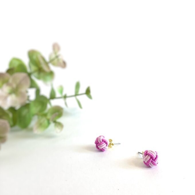 【小梅】水引 ピアス 大人可愛い ピンク コロコロ