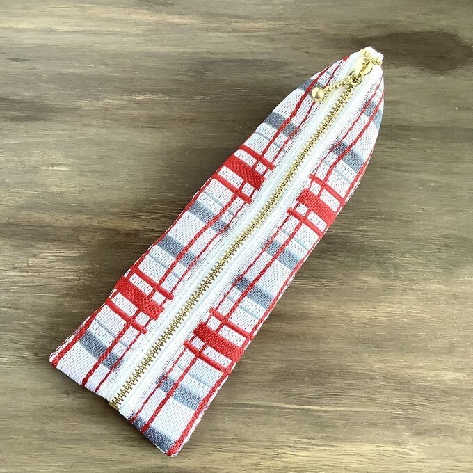 【タータンチェック】畳縁 テトラ型 ペンケース 赤 シンプル