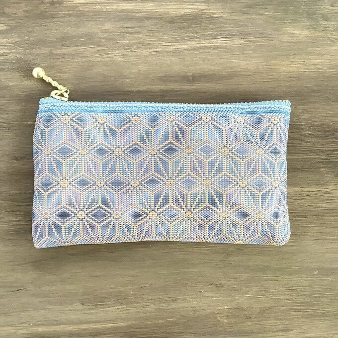 【湖面の虹】畳縁 ぺたんこ ミニポーチ カードケース 小銭入れ 麻の葉模様 水色 レインボー 虹色 ニュアンスカラー